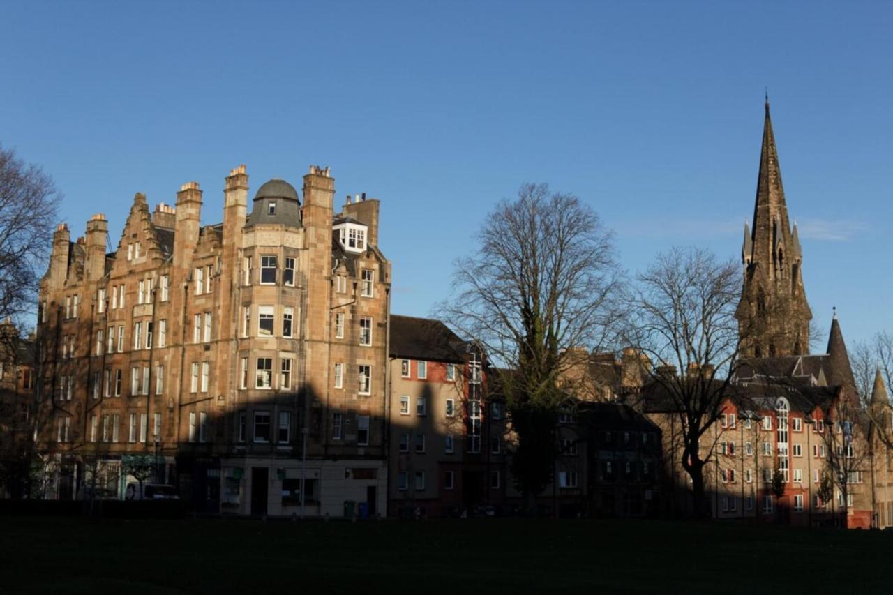 Traditional Apartment Oer The Meadows Edimburgo Exterior foto