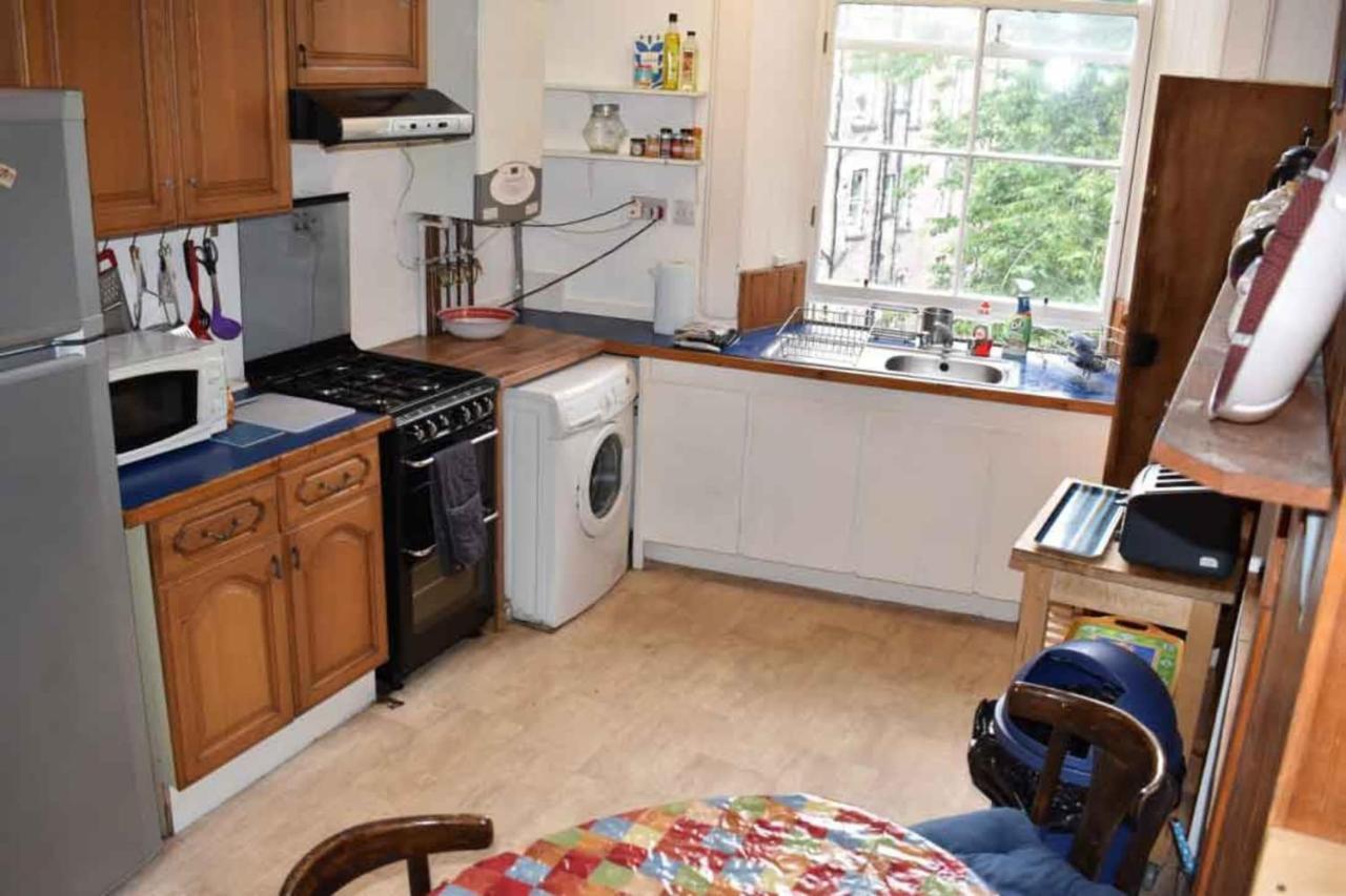 Traditional Apartment Oer The Meadows Edimburgo Exterior foto
